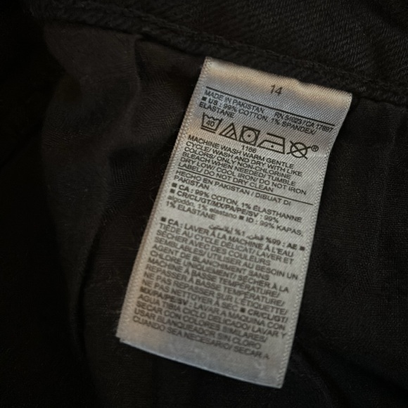 Old Navy: High Rise Curvy OG Straight NWT - Picture 4 of 6